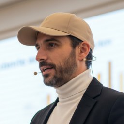 Photo de Michael Ferrari (Esprit Riche)